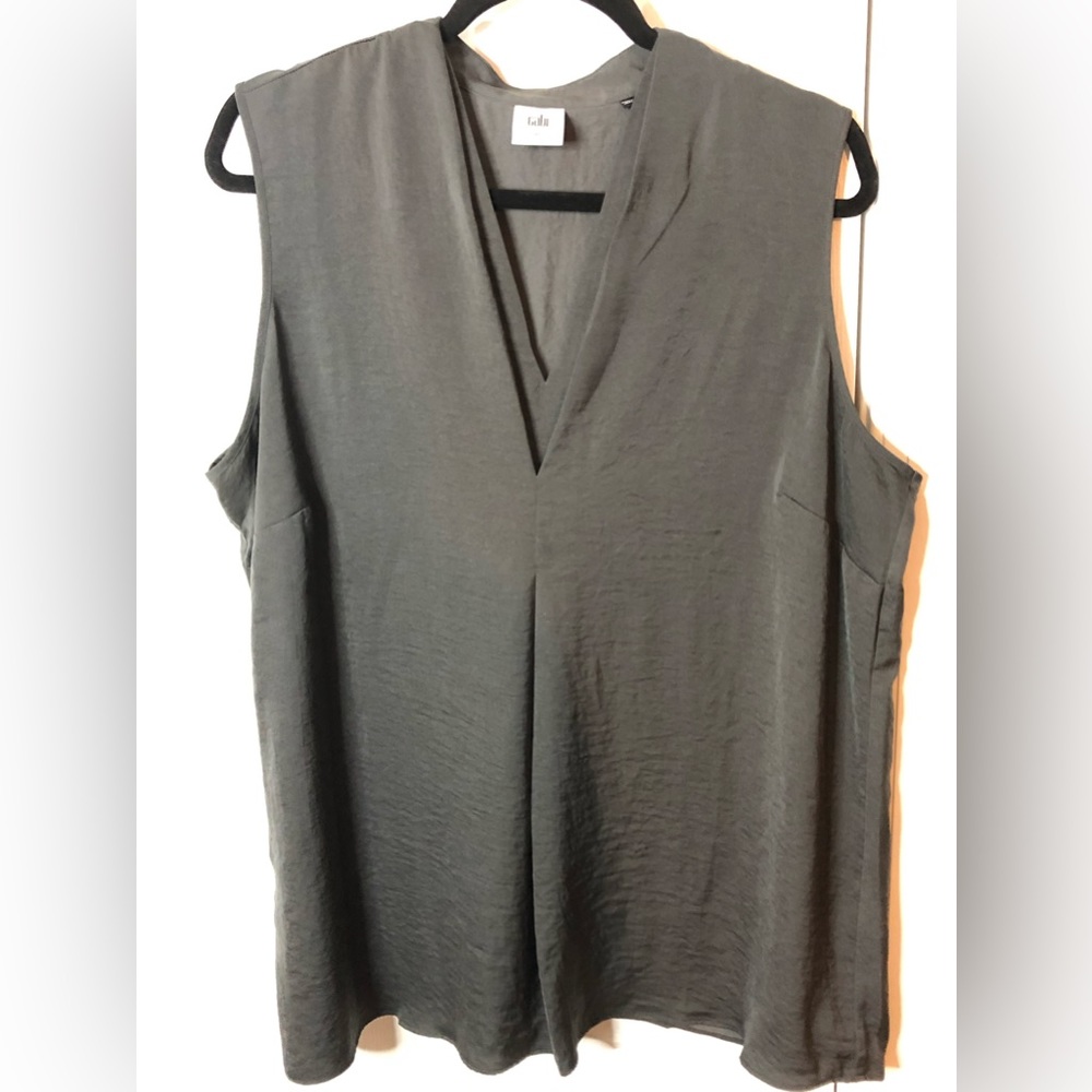 Cabi Grey Sleeveless V-Neck blouse